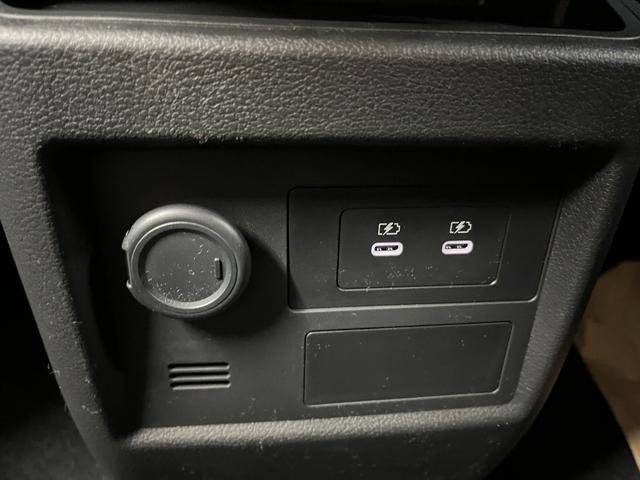 ルークス Ｘ　新車未届出車両　片側パワースライドドア　ＬＥＤヘッドライト　ステアリングリモコン　プッシュスタート　スマートキー　ウィンカー／電動格納ミラー　オートライト　ベンチシート（22枚目）