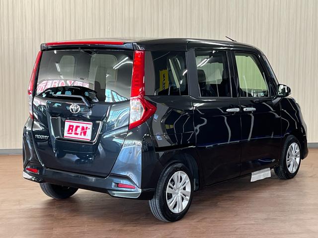 ルーミー Ｇ－Ｔ　登録済未使用車　ターボ　アイドリングストップ　９インチＤオーディオ　フルセグＴＶ　ＢＴオーディオ　バックカメラ　両側パワースライドドア　ＬＥＤヘッドライト　前席シートヒーター　オートリトラミラー（5枚目）