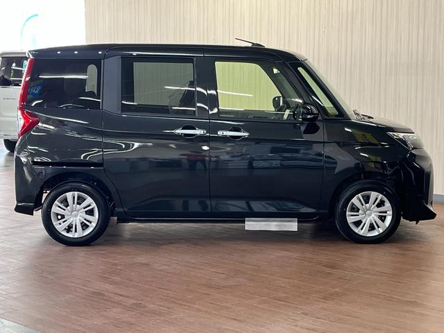 ルーミー Ｇ－Ｔ　登録済未使用車　ターボ　アイドリングストップ　９インチＤオーディオ　フルセグＴＶ　ＢＴオーディオ　バックカメラ　両側パワースライドドア　ＬＥＤヘッドライト　前席シートヒーター　オートリトラミラー（8枚目）