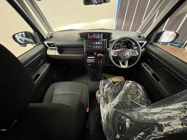 ルーミー Ｇ－Ｔ　登録済未使用車　ターボ　アイドリングストップ　９インチＤオーディオ　フルセグＴＶ　ＢＴオーディオ　バックカメラ　両側パワースライドドア　ＬＥＤヘッドライト　前席シートヒーター　オートリトラミラー（10枚目）