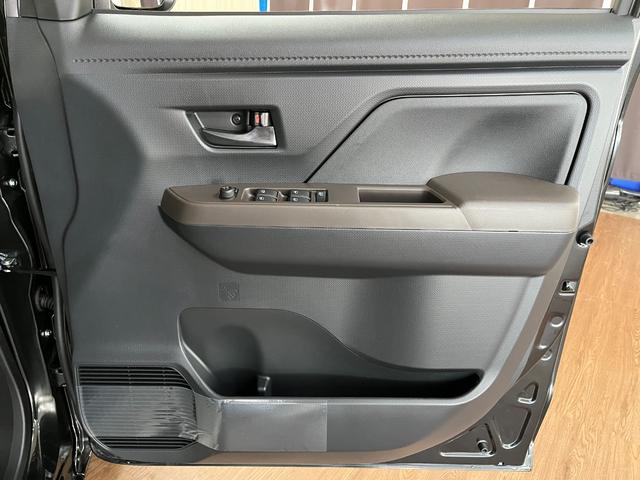 ルーミー Ｇ－Ｔ　登録済未使用車　ターボ　アイドリングストップ　９インチＤオーディオ　フルセグＴＶ　ＢＴオーディオ　バックカメラ　両側パワースライドドア　ＬＥＤヘッドライト　前席シートヒーター　オートリトラミラー（35枚目）