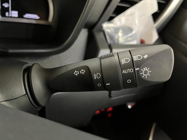 ルーミー カスタムＧ－Ｔ　登録済未使用車　ターボ　スマアシ　アイドリングストップ　９インチＤオーディオ　フルセグＴＶ　Ｂカメラ　ＢＴオーディオ　両側ＰＳＤ　ＬＥＤヘッドライト　アダプティブクルコン　前席シートＨ　ＨＤＭＩ端子（17枚目）