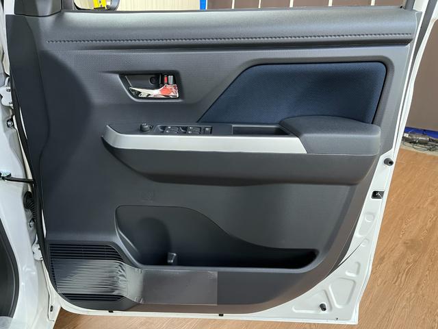 ルーミー カスタムＧ－Ｔ　登録済未使用車　ターボ　スマアシ　アイドリングストップ　９インチＤオーディオ　フルセグＴＶ　Ｂカメラ　ＢＴオーディオ　両側ＰＳＤ　ＬＥＤヘッドライト　アダプティブクルコン　前席シートＨ　ＨＤＭＩ端子（34枚目）