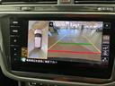 ＴＳＩ　Ｒライン　ブラックスタイル　ティグアン＿ＴＳＩ＿Ｒラインブラックスタイル　ＬＥＤヘッドライト　全方位モニター付純正ナビ／フルセグＴＶ　パワーバックドア　ステアリングリモコン　ドライブレコーダー　ＥＴＣ２．０　シートヒーター（27枚目）