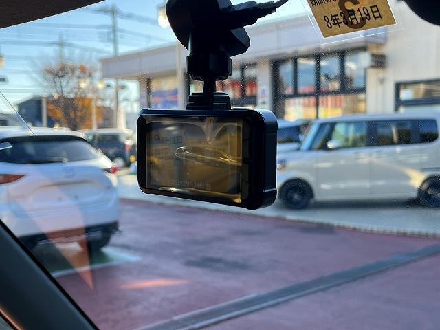 ワゴンRスマイル ハイブリッドX ハイブリッドX/禁煙車/全方位モニタ-/両側パワースライドドア/社外ナビゲーション/フルセグTV/運転席シートヒーター/ドライブレコーダー/ETC/LEDヘッドライト/キーフリー/プッシュスタート(16枚目)