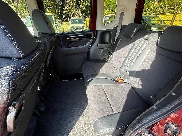 N-BOX G・ターボLパッケージ GターボLパッケージ/アンシンパッケージ/禁煙車/両側パワースライドドア/純正ナビゲーション/バックカメラ/キーフリーリモコン/プッシュスタート/HIDヘッドライト/ETC(17枚目)