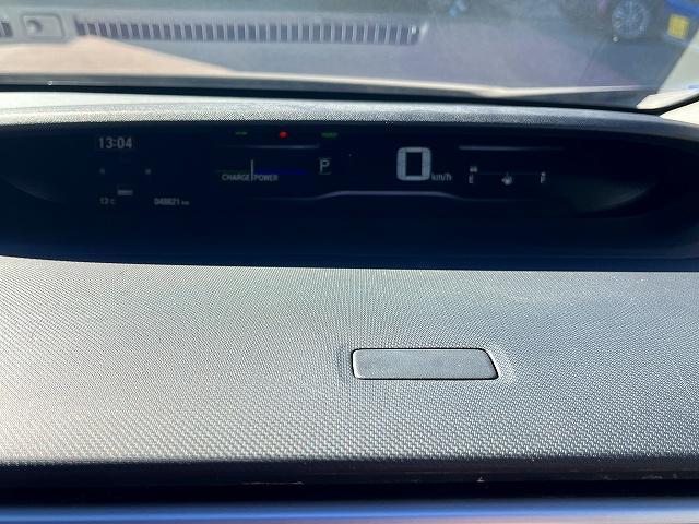 ステップワゴンスパーダ ｅ：ＨＥＶスパーダ　Ｇ　ホンダセンシング　スパーダ５ＤｅＨＥＶスパーダＧ／禁煙車／前後ドライブレコーダー／両側パワースライドドア／純正ナビ／フルセグＴＶ／バックカメラ／後席用フリップダウンモニター／ＬＥＤヘッドライト（7枚目）