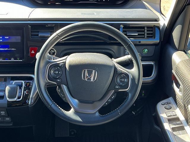 ステップワゴンスパーダ ｅ：ＨＥＶスパーダ　Ｇ　ホンダセンシング　スパーダ５ＤｅＨＥＶスパーダＧ／禁煙車／前後ドライブレコーダー／両側パワースライドドア／純正ナビ／フルセグＴＶ／バックカメラ／後席用フリップダウンモニター／ＬＥＤヘッドライト（18枚目）