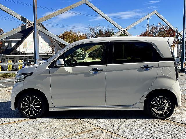 Ｎ－ＷＧＮカスタム Ｇ・ターボパッケージ　衝突軽減ブレーキ・純正ナビ・フルセグＴＶ・Ｂｌｕｅｔｏｏｔｈ・ＤＶＤ再生・バックカメラ・ＨＩＤヘッドライト・キーフリー・プッシュスタート・ＥＴＣ（31枚目）