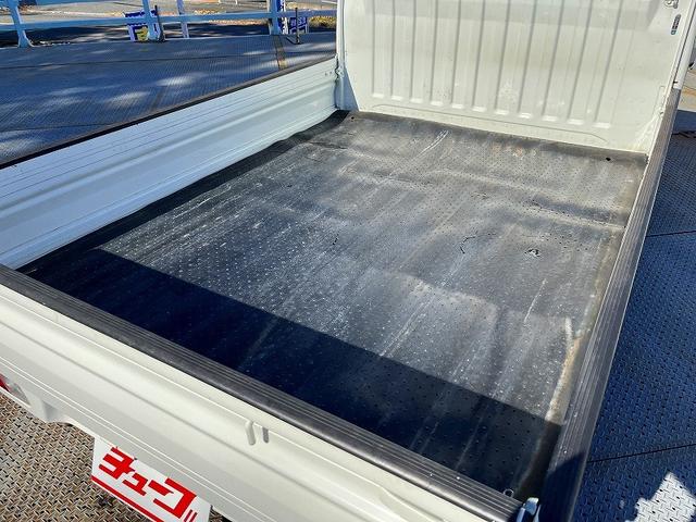 ミニキャブトラック ＶＸ－ＳＥ　４ＷＤ・ＡＭ／ＦＭラジオ・荷台作業灯・荷台ゴムマット・あおりチェーン・あおり＆鳥居ゴムカバー（35枚目）