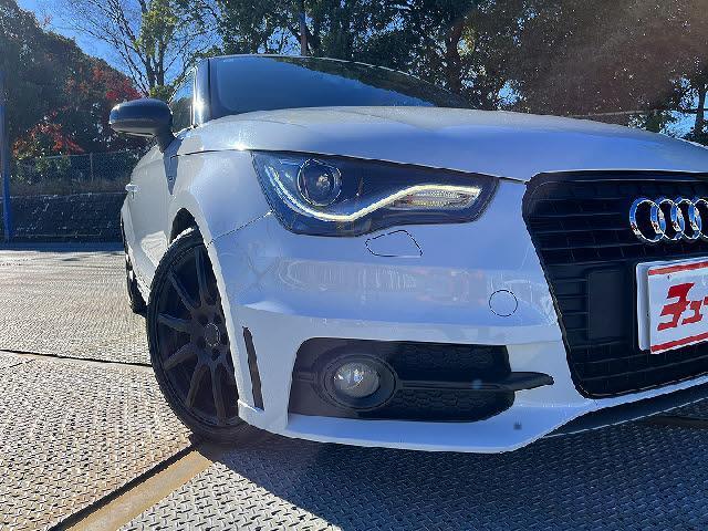 Ａ１ アドマイアードプラスリミテッド　禁煙車・純正ナビ・フルセグＴＶ・Ｂｌｕｅｔｏｏｔｈ・ＤＶＤ再生・１７インチアルミホイール・ＨＩＤヘッドライト・フォグランプ・バックフォグランプ・キーフリー・プッシュスタート・オートライト（32枚目）