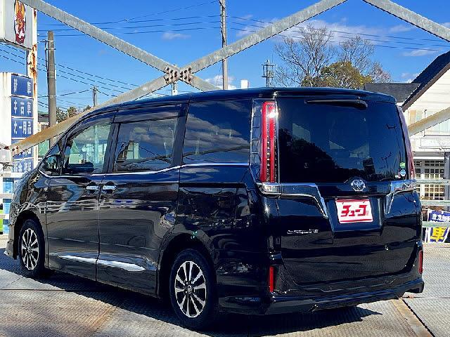 エスクァイア Ｇｉ　トヨタセーフティセンス・モデリスタエアロ・フリップダウンモニター・両側パワースライドドア・純正ナビ・フルセグＴＶ・Ｂｌｕｅｔｏｏｔｈ・レザーシート・ＬＥＤヘッドライト・シートヒーター（7枚目）