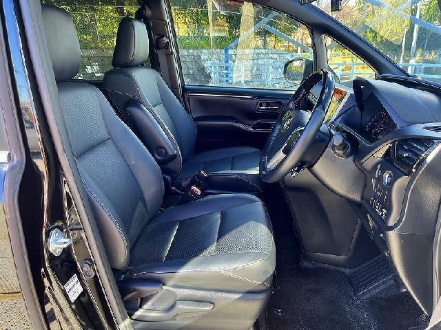 エスクァイア Ｇｉ　トヨタセーフティセンス・モデリスタエアロ・フリップダウンモニター・両側パワースライドドア・純正ナビ・フルセグＴＶ・Ｂｌｕｅｔｏｏｔｈ・レザーシート・ＬＥＤヘッドライト・シートヒーター（8枚目）