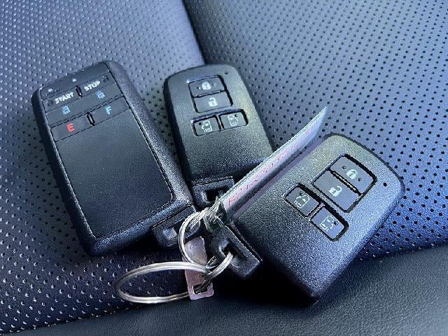 エスクァイア Ｇｉ　トヨタセーフティセンス・モデリスタエアロ・フリップダウンモニター・両側パワースライドドア・純正ナビ・フルセグＴＶ・Ｂｌｕｅｔｏｏｔｈ・レザーシート・ＬＥＤヘッドライト・シートヒーター（15枚目）