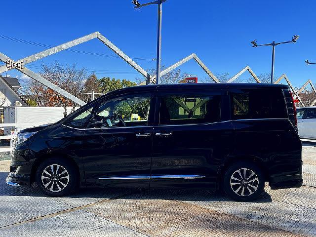 エスクァイア Ｇｉ　トヨタセーフティセンス・モデリスタエアロ・フリップダウンモニター・両側パワースライドドア・純正ナビ・フルセグＴＶ・Ｂｌｕｅｔｏｏｔｈ・レザーシート・ＬＥＤヘッドライト・シートヒーター（31枚目）