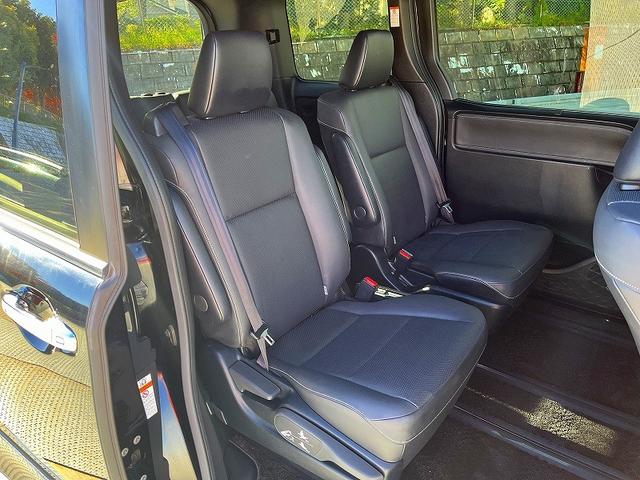 エスクァイア Ｇｉ　トヨタセーフティセンス・モデリスタエアロ・フリップダウンモニター・両側パワースライドドア・純正ナビ・フルセグＴＶ・Ｂｌｕｅｔｏｏｔｈ・レザーシート・ＬＥＤヘッドライト・シートヒーター（35枚目）