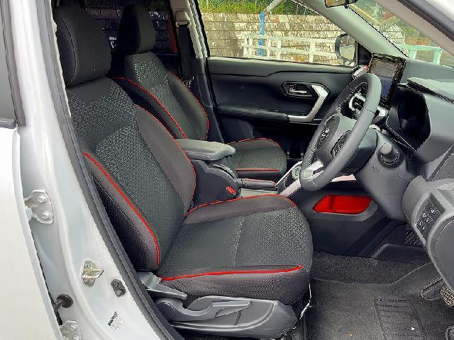 ライズ Z 禁煙車・モデリスタエアロ・衝突軽減ブレーキ・純正9インチナビ・ドラレコ・LEDヘッドライト・シートヒーター・オートライト・純正17インチアルミ・ブラインドスポットモニター(8枚目)