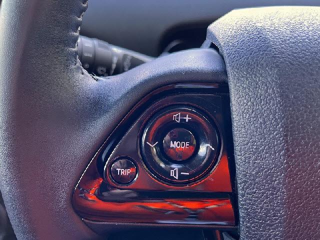 プリウス Ｓ　禁煙車・衝突軽減ブレーキ・Ｂｌｕｅｔｏｏｔｈ・バックカメラ・ＬＥＤヘッドライト・オートハイビーム・パーキングソナー・キーフリー・アルミホイール・ＤＶＤ再生（27枚目）