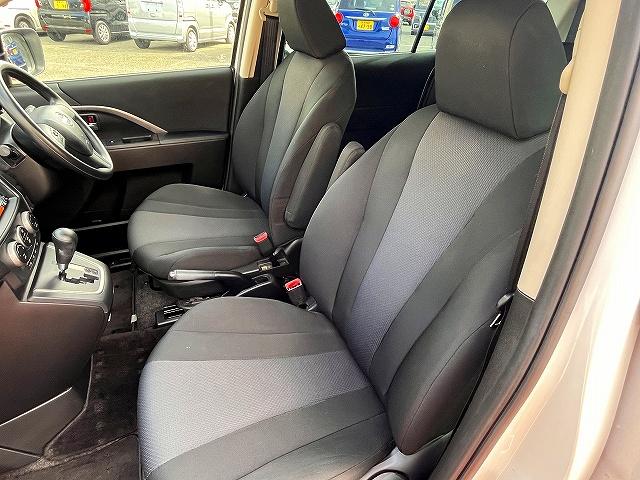 ラフェスタ ハイウェイスター ハイウェイスター 純正ナビゲーション ETC キーフリーエントリーシステム 片側パワースライドドア 横滑り防止機能 社外フリップダウンモニター アイドリングストップ 純正アルミホイール ETC(9枚目)