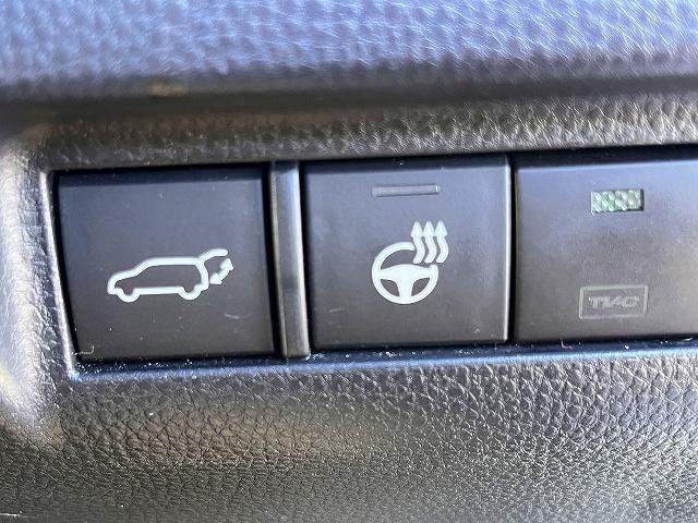 ハリアー Z レザーパッケージ Zレザーパッケージ トヨタセーフティセンス JBLサウンドシステム レザーシート クルコン 横滑り防止機能 パワーバックドア シートヒーター ステアリングヒーター 全方位モニター 純正ナビ ETC(10枚目)