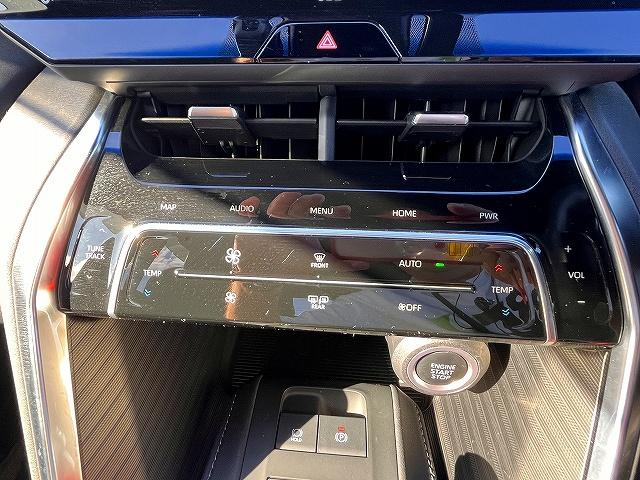 ハリアー Z レザーパッケージ Zレザーパッケージ トヨタセーフティセンス JBLサウンドシステム レザーシート クルコン 横滑り防止機能 パワーバックドア シートヒーター ステアリングヒーター 全方位モニター 純正ナビ ETC(18枚目)