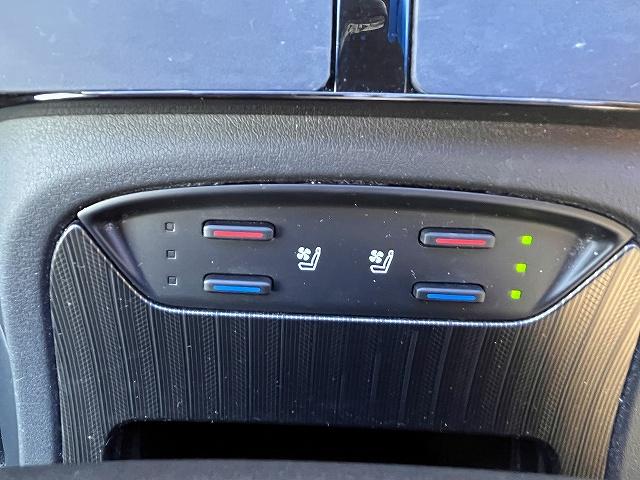 ハリアー Z レザーパッケージ Zレザーパッケージ トヨタセーフティセンス JBLサウンドシステム レザーシート クルコン 横滑り防止機能 パワーバックドア シートヒーター ステアリングヒーター 全方位モニター 純正ナビ ETC(22枚目)