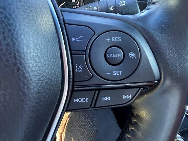 ハリアー Z レザーパッケージ Zレザーパッケージ トヨタセーフティセンス JBLサウンドシステム レザーシート クルコン 横滑り防止機能 パワーバックドア シートヒーター ステアリングヒーター 全方位モニター 純正ナビ ETC(24枚目)