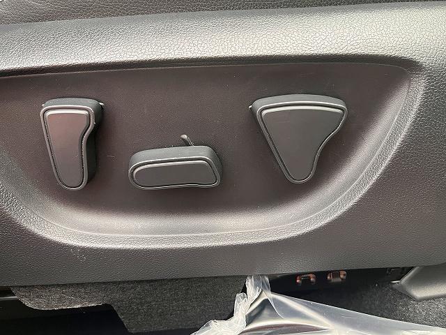 ヤリスクロス ハイブリッドＺ　ハイブリッドＺ　モデリスタエロ　ディスプレイオーディオ　ステアリングヒーター　両席シートヒーター　衝突被害軽減ブレーキ　ハーフレザーシート　全方位モニター　ＬＥＤヘッドライト　パワーシート　ＥＴＣ（24枚目）