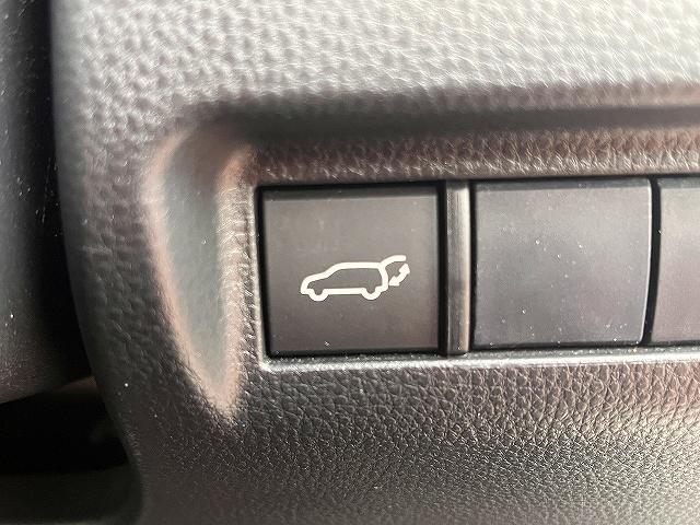 ハリアー Ｇ　Ｇ　　４ＷＤ　　モデリスタエロ　　トヨタセーフティセンス　　バックガイドモニター　ハーフレザーシート　デジタルインナーミラー　パワーリアゲート　モデリスタエアロ　ブルートゥース　純正ナビゲーション（12枚目）