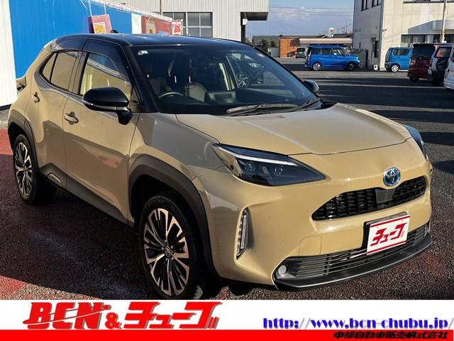 ヤリスクロス ハイブリッドＺ　ハイブリッドＺ　純正ディスプレイオーディオナビ　フルセグＴＶ　バックカメラ　パワーシート　クルコン　ステリモ　ＥＴＣ２．０　衝突被害軽減ブレーキ　シートヒーター　純正アルミホイール　横滑り防止機能（2枚目）