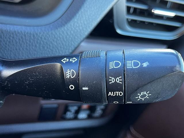 エスクァイア Gi Gi 衝突被害軽減ブレーキ 両側パワ-スライドドア ETC ドライブレコダー トヨタセーフティセンス シートヒーター Hレザーシート 純正ナビゲーション ブルートゥース キーフリー プッシュスタート(21枚目)