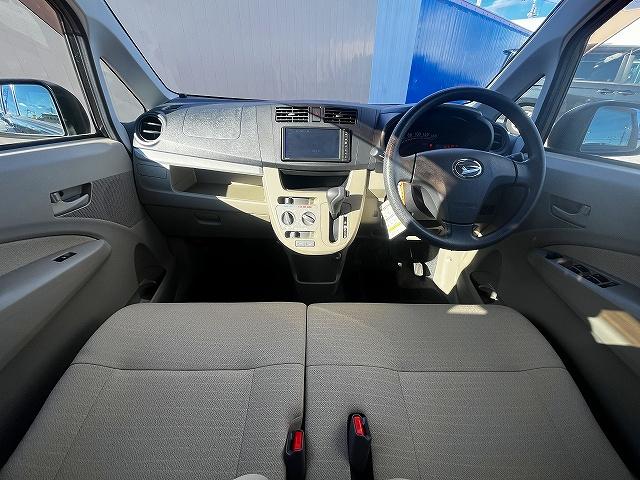 ムーヴ Ｌ　ＳＡ　Ｌ－ＳＡ　衝突被害軽減ブレーキ　横滑り防止機能　ブルートゥース　純正ナビゲーション　ＤＶＤ視聴可能　アイドリングストップ　キーレスエントリーシステム　イモビライザー　アンチロックブレーキシステム（3枚目）