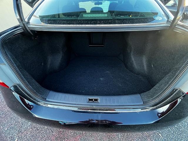 シルフィ Ｇ　Ｇ　メーカーオプションナビ　バックカメラ　デュアルエアコン　フルセグＴＶ　横滑り防止機能　キーフリーエントリーシステム　プッシュエンジンスタート　ブルートゥース　ＥＴＣ　純正アルミホイール（24枚目）