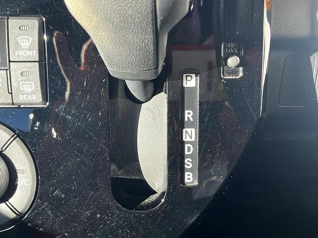 ウェイク Ｌ　ＳＡＩＩＩ　Ｌ－ＳＡ３　ＬＥＤヘッドライト　衝突被害軽減ブレーキ　両側パワースライドドア　純正ナビゲーション　バックモニター　フルセグＴＶ　オートハイビーム　キーフリー　プッシュエンジンスタート　Ａストップ（21枚目）