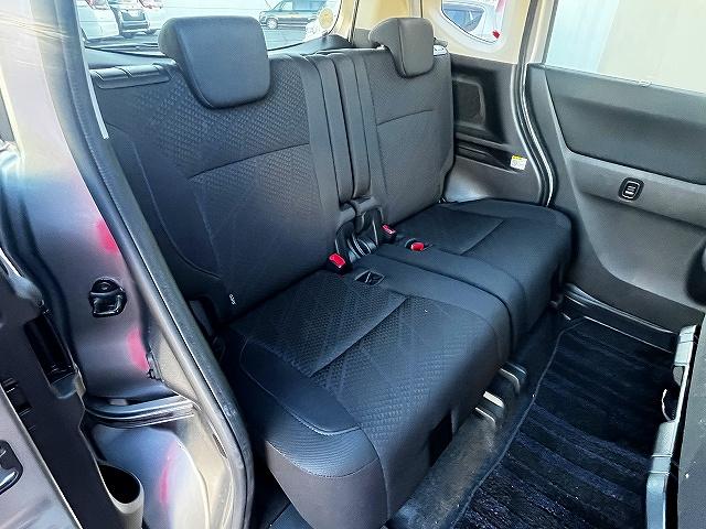 ソリオバンディット ハイブリッドＭＶ　ハイブリッドＭＶ　デュアルカメラパッケージ　車線逸脱アラート　ハイビームアシスト　片側パワースライドドア　横滑り防止機能（7枚目）