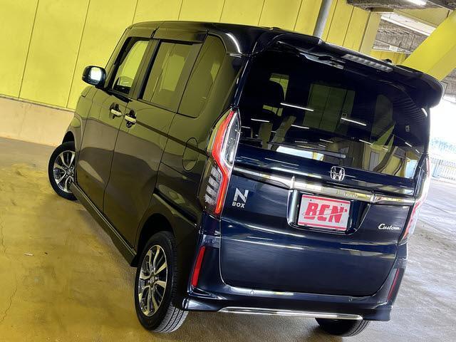 Ｎ－ＢＯＸカスタム Ｌ　４ＷＤ　走行：２００００万キロ　衝突軽減ブレーキ　ナビ　フルセグＴＶ　ＤＶＤ再生　Ｂｌｕｅｔｏｏｔｈ　バックカメラ　ＥＴＣ車載器　ＬＥＤヘッドライト　両側パワースライドドア　プッシュスタート（9枚目）