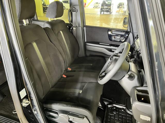 Ｎ－ＢＯＸカスタム Ｌ　４ＷＤ　走行：２００００万キロ　衝突軽減ブレーキ　ナビ　フルセグＴＶ　ＤＶＤ再生　Ｂｌｕｅｔｏｏｔｈ　バックカメラ　ＥＴＣ車載器　ＬＥＤヘッドライト　両側パワースライドドア　プッシュスタート（22枚目）