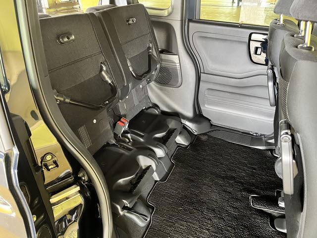Ｎ－ＢＯＸカスタム Ｌ　４ＷＤ　走行：２００００万キロ　衝突軽減ブレーキ　ナビ　フルセグＴＶ　ＤＶＤ再生　Ｂｌｕｅｔｏｏｔｈ　バックカメラ　ＥＴＣ車載器　ＬＥＤヘッドライト　両側パワースライドドア　プッシュスタート（24枚目）