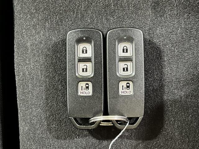 Ｎ－ＢＯＸカスタム Ｌ　４ＷＤ　走行：２００００万キロ　衝突軽減ブレーキ　ナビ　フルセグＴＶ　ＤＶＤ再生　Ｂｌｕｅｔｏｏｔｈ　バックカメラ　ＥＴＣ車載器　ＬＥＤヘッドライト　両側パワースライドドア　プッシュスタート（26枚目）