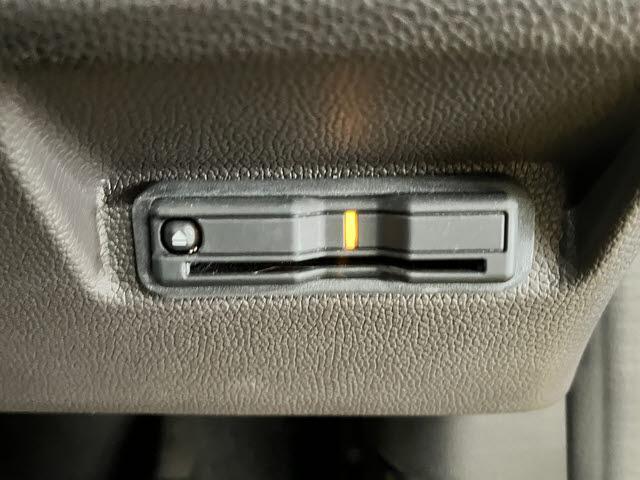 フリード Ｇ　６人乗り　走行：２６０００キロ　ホンダセンシング　ナビ　ＴＶ　Ｂｌｕｅｔｏｏｔｈ　ＤＶＤ再生　ＥＴＣ　前席シートヒーター　バックカメラ　両側パワースライドドア　プッシュスタート　キーフリー　ＬＥＤ（16枚目）