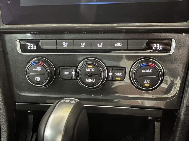 ゴルフヴァリアント ＴＳＩ　コンフォートライン　ヴァリアントＴＳＩ　コンフォートライン　車検：令和９年８月　走行：１２０００キロ　ナビ　ＴＶ　ＥＴＣ車載器（21枚目）