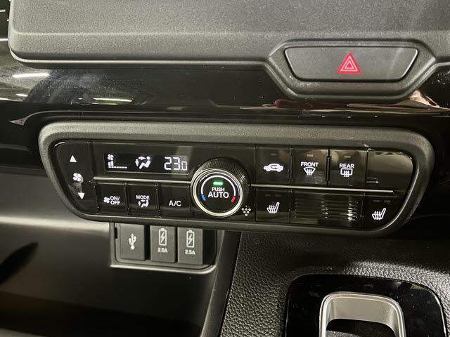 Ｎ－ＢＯＸカスタム Ｌターボ　車検：令和８年１月　ホンダセンシング　ナビ　フルセグＴＶ　ＤＶＤ再生　Ｂｌｕｅｔｏｏｔｈ　ＥＴＣ車載器　両側パワースライドドア　前席シートヒーター　ＬＥＤヘッドライト　プッシュスタート　パドルシフト（20枚目）