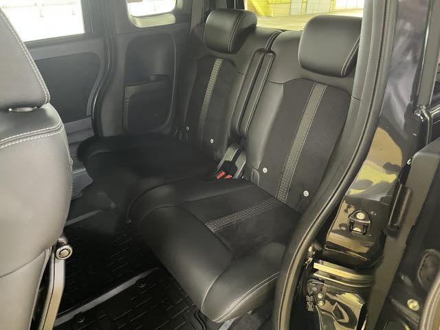 Ｎ－ＢＯＸカスタム Ｌターボ　車検：令和８年１月　ホンダセンシング　ナビ　フルセグＴＶ　ＤＶＤ再生　Ｂｌｕｅｔｏｏｔｈ　ＥＴＣ車載器　両側パワースライドドア　前席シートヒーター　ＬＥＤヘッドライト　プッシュスタート　パドルシフト（24枚目）