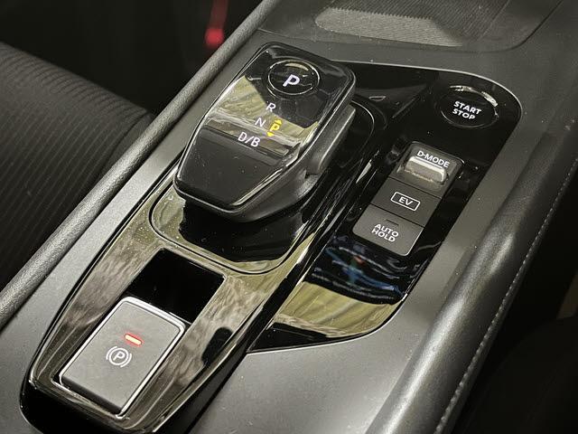 ノート ｅ－パワー　Ｘ　プロパイロット　アラウンドビューモニター　Ｄオーディオ　Ｂｌｕｅｔｏｏｔｈ　ＥＴＣ車載器　電動パーキングブレーキ　ブレーキオートホールド　プッシュスタート　キーフリー　ＬＥＤヘッドライト（22枚目）