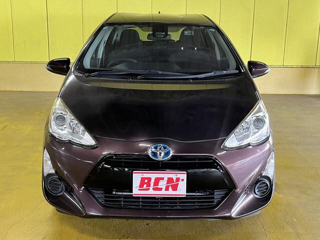 アクア Ｓスタイルブラック　セーフティセンス　走行：２９０００キロ　ナビ　ＴＶ　Ｂｌｕｅｔｏｏｔｈ　ＤＶＤ再生　バックカメラ　ＥＴＣ車載器　プッシュスタート　キーフリー（2枚目）