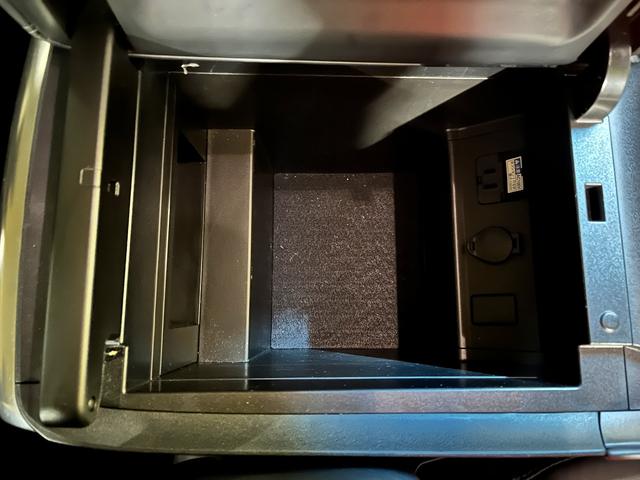 ヴェルファイア 2.5Z Gエディション Z-Gエディション_4WD_純10インチナビ バックモニター セーフティーセンス 両側電動スライドドア デジタルインナーミラー ETC2.0 パワーバックドア ステアリングヒーター LEDヘッドライト(30枚目)