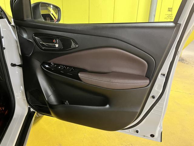 フロンクス ベースグレード　ベース＿全方位モニタ＿純正９インチナビ　ＴＶ　ＬＥＤヘッドライト　シートヒーター　プッシュスタート　クルーズコントロール（10枚目）