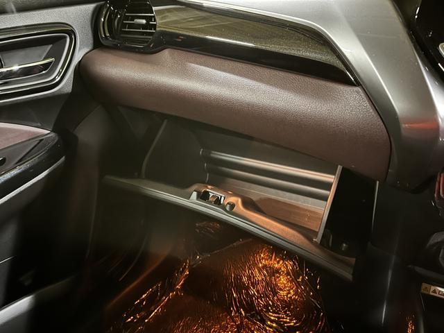 フロンクス ベースグレード　ベース＿全方位モニタ＿純正９インチナビ　ＴＶ　ＬＥＤヘッドライト　シートヒーター　プッシュスタート　クルーズコントロール（37枚目）