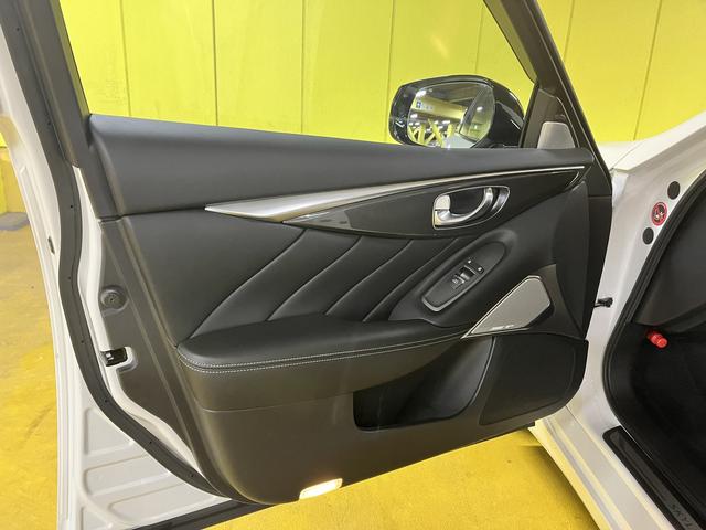 サービス工場完備でアフターも安心♪　資格を持った優秀なメカニックがまごころ込めて整備致します！！安心してカーライフをお楽しみ下さい♪　車検も安い！！安心♪のＢＣＮ高崎店にお任せ下さい！！