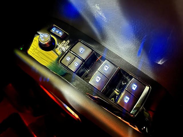 アルファード ３．５エグゼクティブラウンジＳ　３．５エグゼクティブラウンジＳ＿ＴＲＤエアロ　純正ナビ　ＴＶ　全方位カメラ　両側パワースライドドア　クルーズコントロール　シートベンチレーション（11枚目）